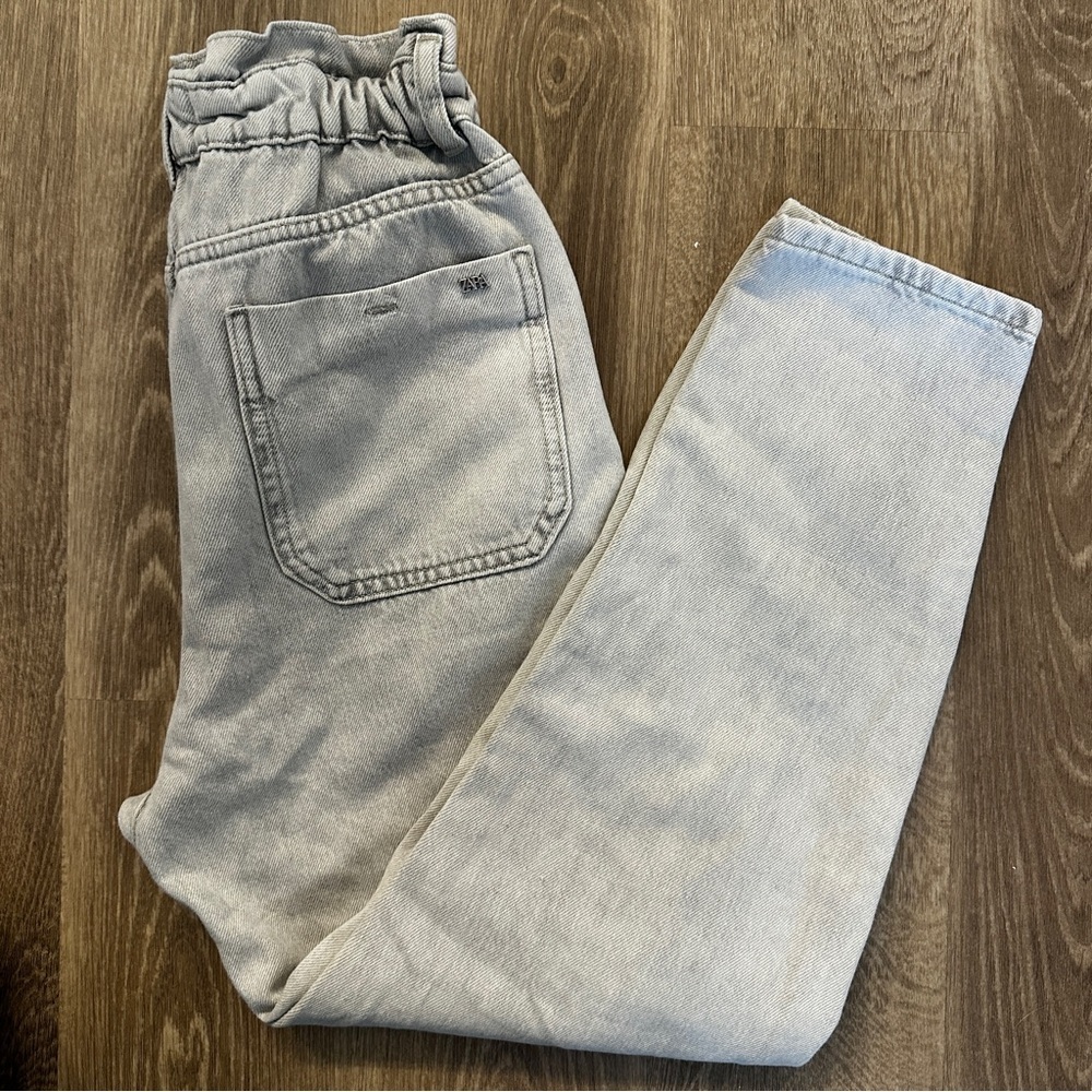 Zara Women's Light Gray Cropped Jeans | Paper Bag Stylr | High rise - Picture 8 of 9